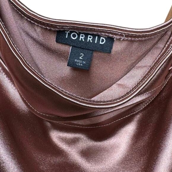 TORRID OFF THE SHOULDER CUTOUT TOP STRETCH SATIN PINK SIZE 2 - Picture 6 of 6